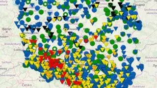Stan wód w polskich zbiornikach wodnych (czerwony - stan alarmowy, pomarańczowy - stan ostrzegawczy, żółty - strefa stanów wysokich) (IMGW)