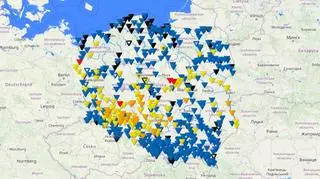 Stan wód w polskich zbiornikach wodnych (czerwony - stan alarmowy, pomarańczowy - stan ostrzegawczy, żółty - strefa stanów wysokich) (źródło: IMGW)