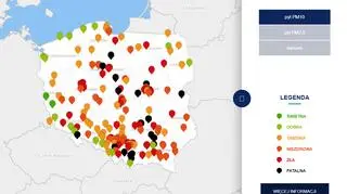 Stężenie pyłu PM10 po godzinie 21.30 (tvnmeteo.pl za GIOŚ)