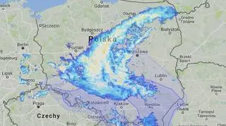 Strefa opadów nad Polską o godz. 19.20 (radar-opadow. pl)