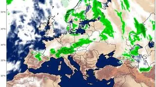 Suma prognozowanych opadów w poniedziałek w godzinach wieczornych (climatereanalyzer