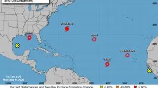 Sytuacja pogodowa na Atlantyku (NHC)