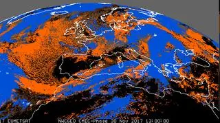Szeroki front zbudowany z lodu ("lodowy") od Polski po Afrykę (EUMETSAT)