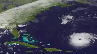 Tak Katia wyglądała w poniedziałek z Kosmosu (NOAA)