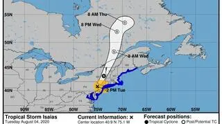 Trasa przebiegu burzy tropikalnej Izajasz (NHC, NOAA)