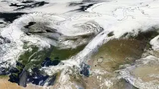 Układ chmur nad Rosją 7.05