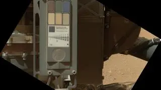 Urządzenie do kalibracji ostrości (NASA/JPL-Caltech/Malin Space Science Systems)