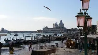 Wielka woda w Wenecji (PAP/EPA/ANDREA MEROLA)