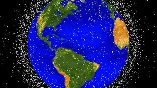 Wokół orbity krążą tysiące śmieci (NASA)