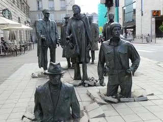 Wrocław - Pomnik Anonimowego Przechodnia