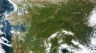 Wyjątkowo bezchmurna Alaska (NASA image courtesy Jeff Schmaltz, LANCE MODIS Rapid Response Team at NASA GSFC)