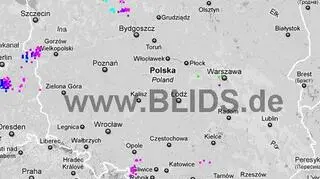 Wyładowania atmosferyczne na terenie kraju w godz. 19.15-21.15