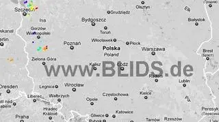 Wyładowania atmosferyczne na terenie Polski w godz. 16- 18 (blids.de)