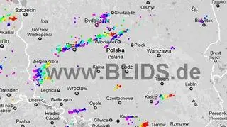 Wyładowania atmosferyczne nad Polską w godz. 18.30 - 20.30