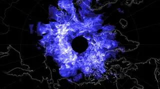 Zasięg obłoków srebrzystych 12 czerwca (NASA Earth Observatory/Joshua Stevens)
