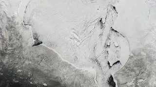 Zatoka Hudsona i okolice, oryginalny widok satelitarny z kwietnia (NASA)