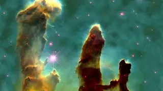 Zdjęcie Mgławicy Orła wykonane przez teleskop Hubble'a w 1995 roku (NASA)
