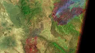 Zdjęcie przesłane przez Landsat 5 pokazuje obszar pożarów w Hiszpanii z 2011 roku