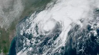 Zdjęcie satelitarne burzy tropikalnej Beta (NOAA)