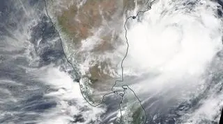 Zdjęcie satelitarne cyklonu Fani z 1 maja (NASA)
