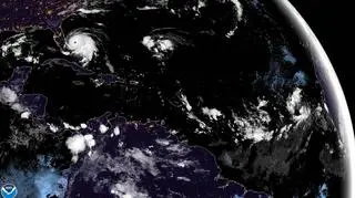 Zdjęcie satelitarne huraganu Dorian w podczerwieni (NOAA)