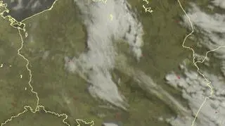 Zdjęcie satelitarne Polski w poniedziałek o godz. 7 (sat24.com)