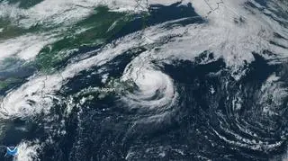 Zdjęcie satelitarne tajfunu Faxai (NOAA Satellite and Information Service)