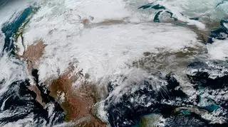 Zdjęcie satelitarne z satelity GOES-16