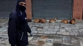 Zima dokucza Nepalczykom (PAP/EPA)