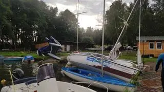 Zniszczenia po burzy w Olsztynie (Arkadiusz/Kontakt 24)