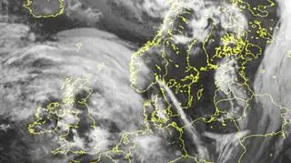 Zachmurzenie nad Europą w sobotę rano