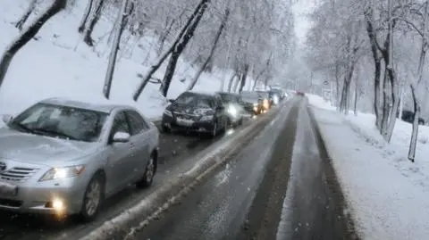 Na drogach ślisko od śniegu