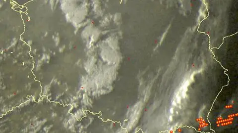 Burze w Bieszczadach. Mocno pada, silnie wieje