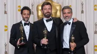 Grant Heslov, Ben Affleck  George Clooney odbierają Oskara