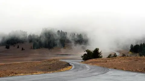 Długi weekend ponury. Słońce zza chmur wyjrzy tylko miejscami
