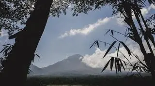 Na Bali ewakuowano 75 tysięcy osób
