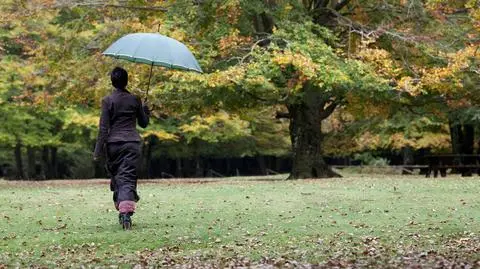 Prognoza pogody na dziś: bez szans na przejaśnienia. Wszędzie szaro i mokro