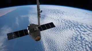 Dragon i ramię ISS