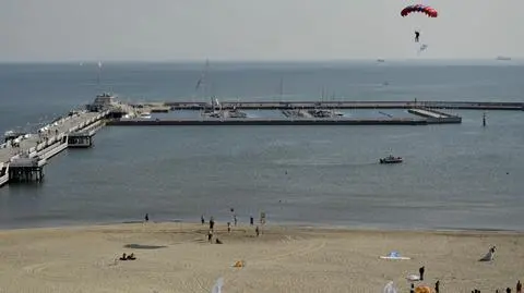 Sopockie plaże ciągle puste