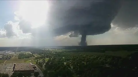 Groźne zjawisko w słodkiej odsłonie. Tornado niczym wata cukrowa