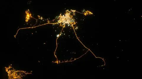 Katar by night: tam nie oszczędzają energii