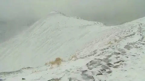 Kolejna dostawa śniegu, obryw skalny. Niebezpieczne Tatry