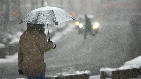 Jak nie deszcz lub deszcz ze śniegiem to sam biały puch. A na północy ponadto silny wiatr