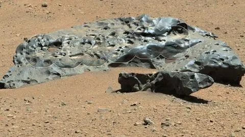 Łazik Curiosity odkrył żelazne meteoryty na Marsie