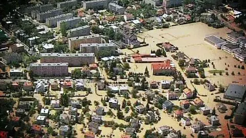 Kto, co zawalił po powodzi 2010 roku?