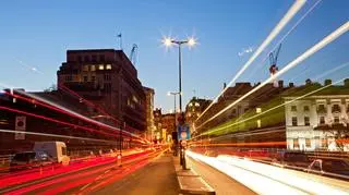 Za wjazd do centrum Londynu nie zapłacą tylko kierowcy samochodów z napędem elektrycznym