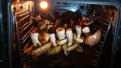 Grzyby suszone w piekarniku