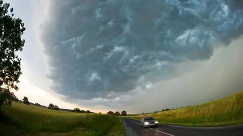 W środę burze nad polskimi drogami