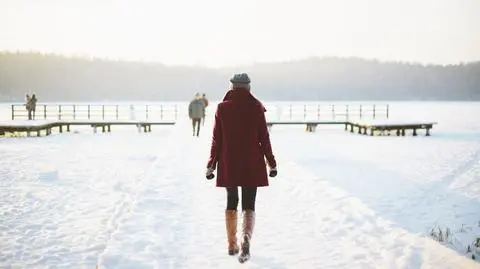 Prognoza pogody na dzisiaj: poczujemy chłód, w wielu miejscach spadnie śnieg