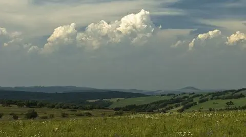 Burza nad Placem Macieja we Wrocławiu 
